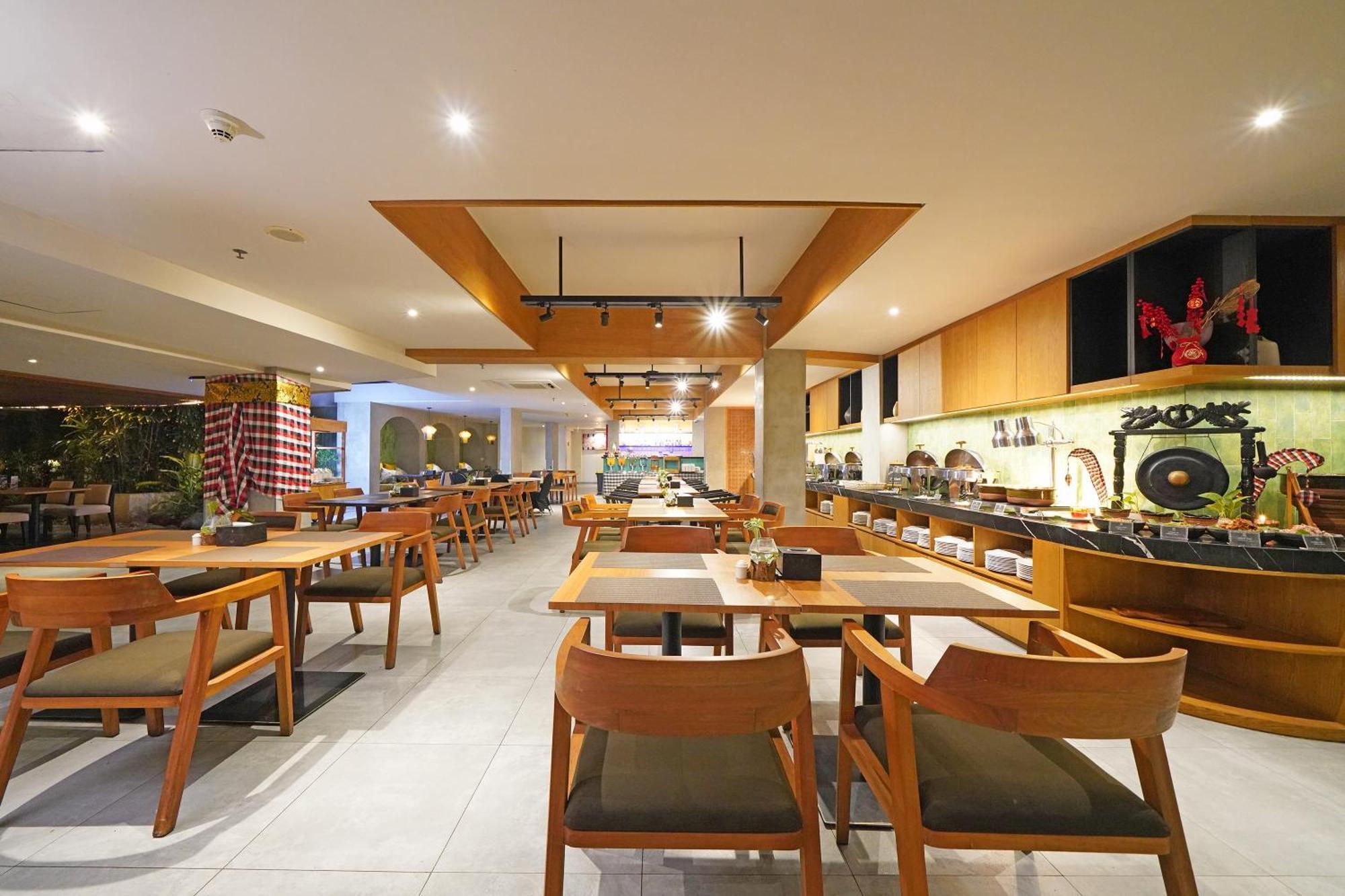 Hotel Episode Kuta Bali 4*